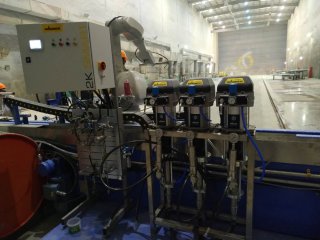祝贺我公司完成南通振华重工机器人3K喷涂系统安装ζ调试并验收